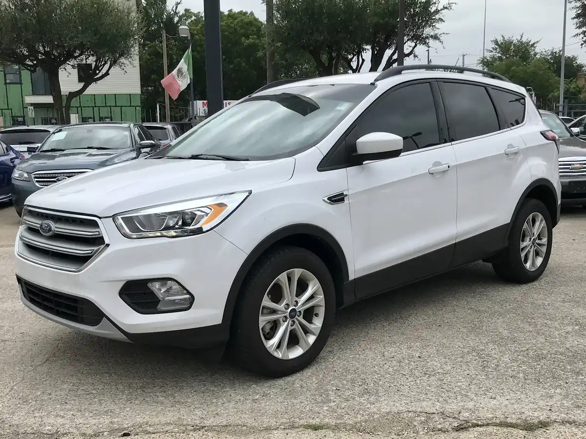 Vaquero Motors Dallas Jefferson Boulevard lot