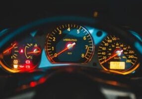 04-dashboard-warning-lights.jpg