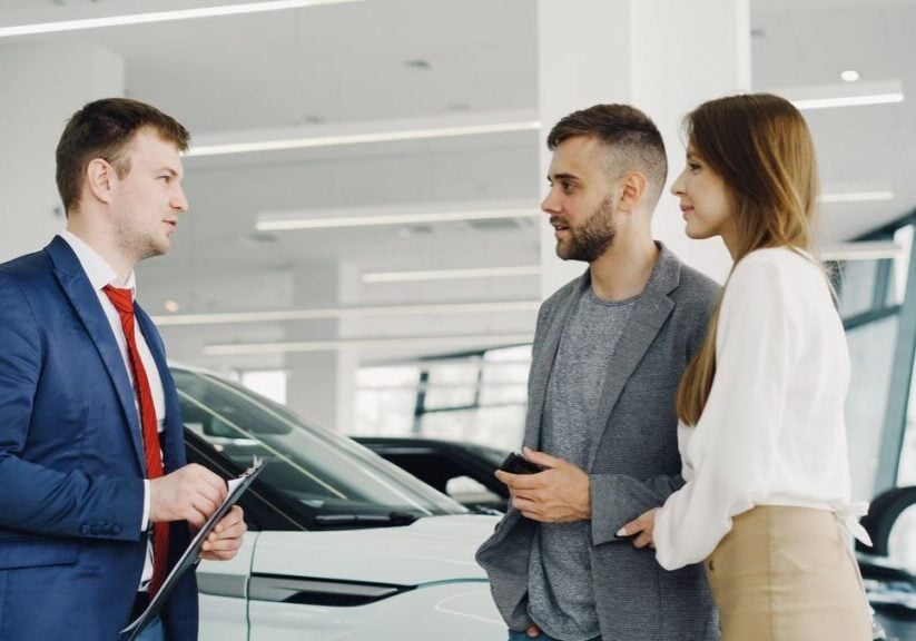04-dealership-conversation.jpg